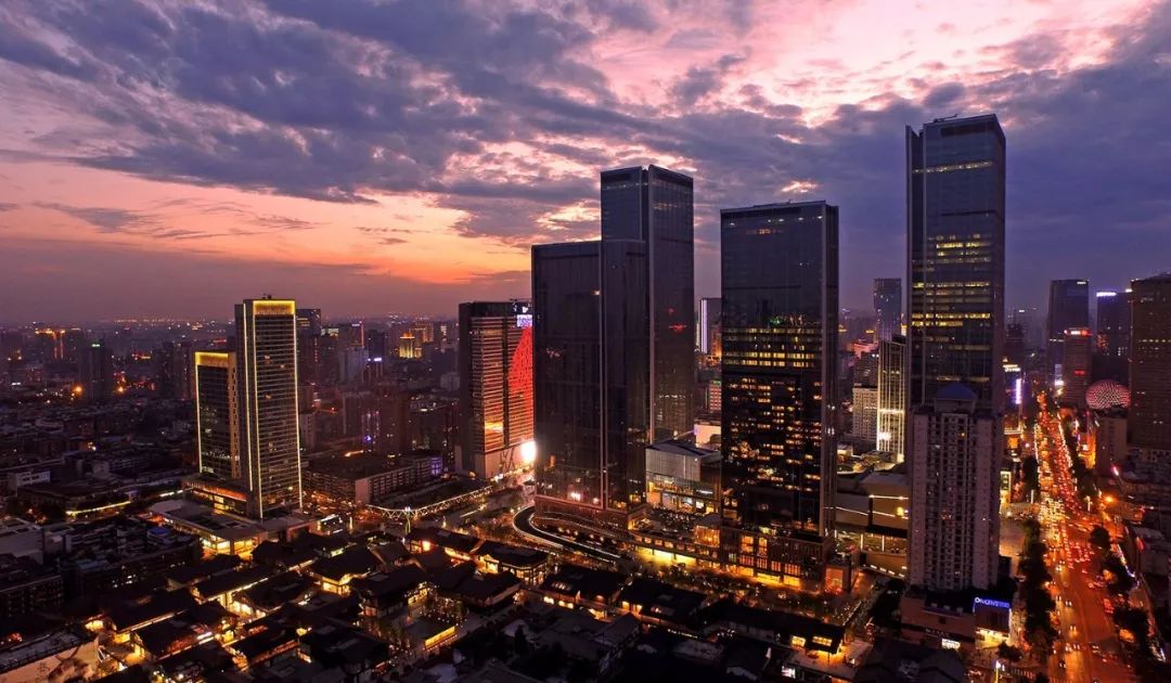 四川，古老与现代交融的绚丽胜地